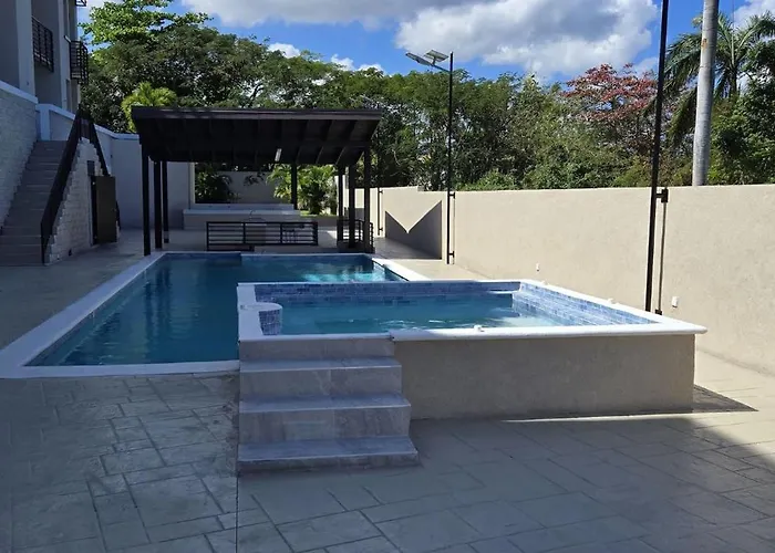 Сasa de vacaciones Summer Escape-2br Apt-pool-7 Min Airport-pool *